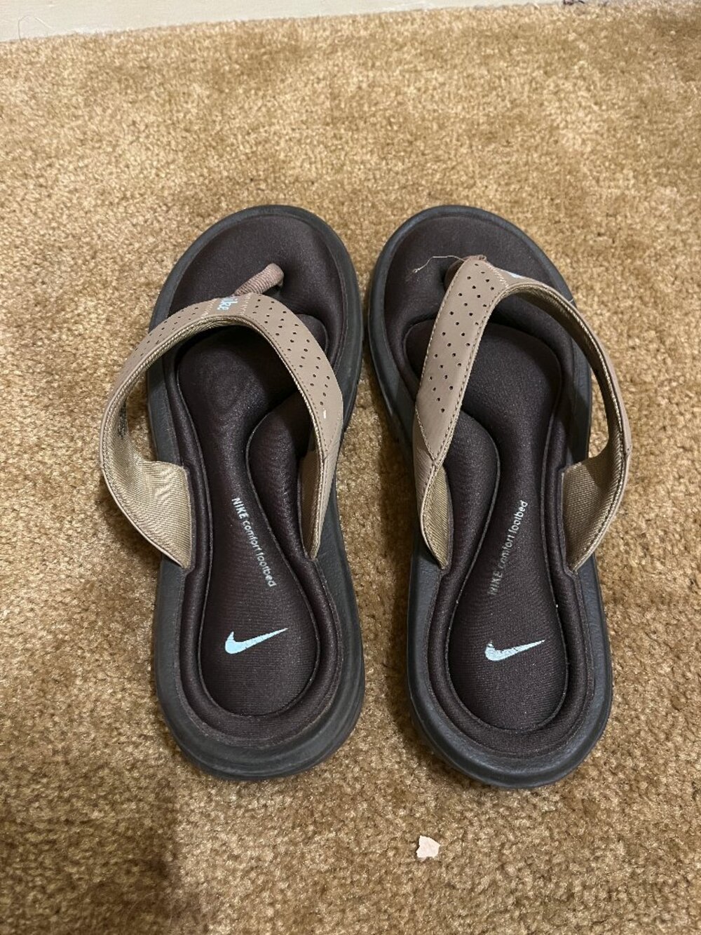 Nike woman's flip-flops, dark brown/light brown, comfort footbed